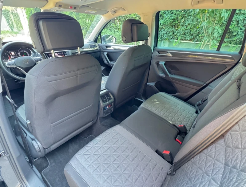 VW Tiguan 2.0TDI* 73 000км* РЕАЛНИ КМ* 2023г.* ACC* FULL* , снимка 9 - Автомобили и джипове - 51738381