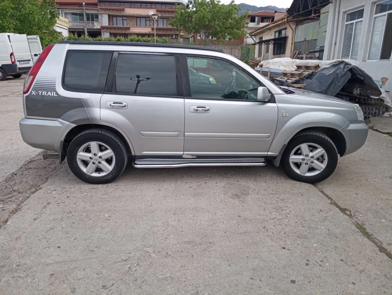 Nissan X-trail Джип , снимка 11 - Автомобили и джипове - 52661675