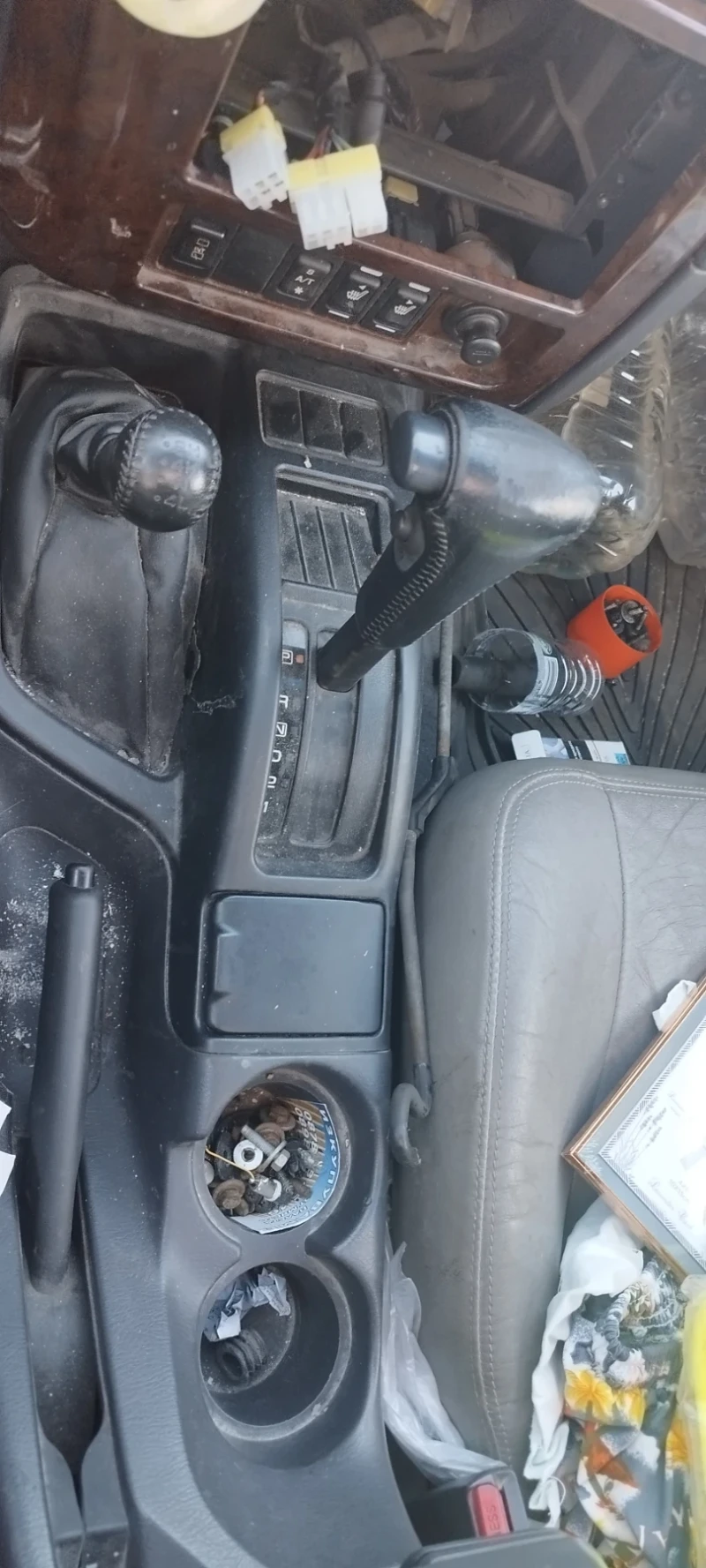 Nissan Pathfinder 3.3, снимка 7 - Автомобили и джипове - 53462350