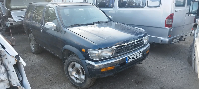 Nissan Pathfinder 3.3, снимка 2 - Автомобили и джипове - 53462350