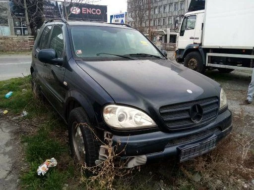 Mercedes-Benz ML 320, снимка 2 - Автомобили и джипове - 28147589