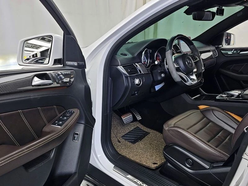 Mercedes-Benz GLE AMG GLE63 S 4MATIC Coupe| 585к.с.| ВКЛ.ТЕХНОТЕСТ, снимка 10 - Автомобили и джипове - 55217966