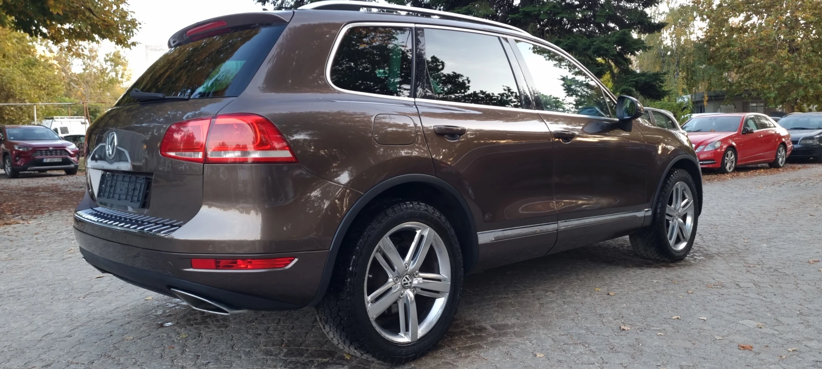 VW Touareg 4.2TDI * KEYLESS* * 360 CAMERI* * DISTRONIC* SWISS - изображение 5