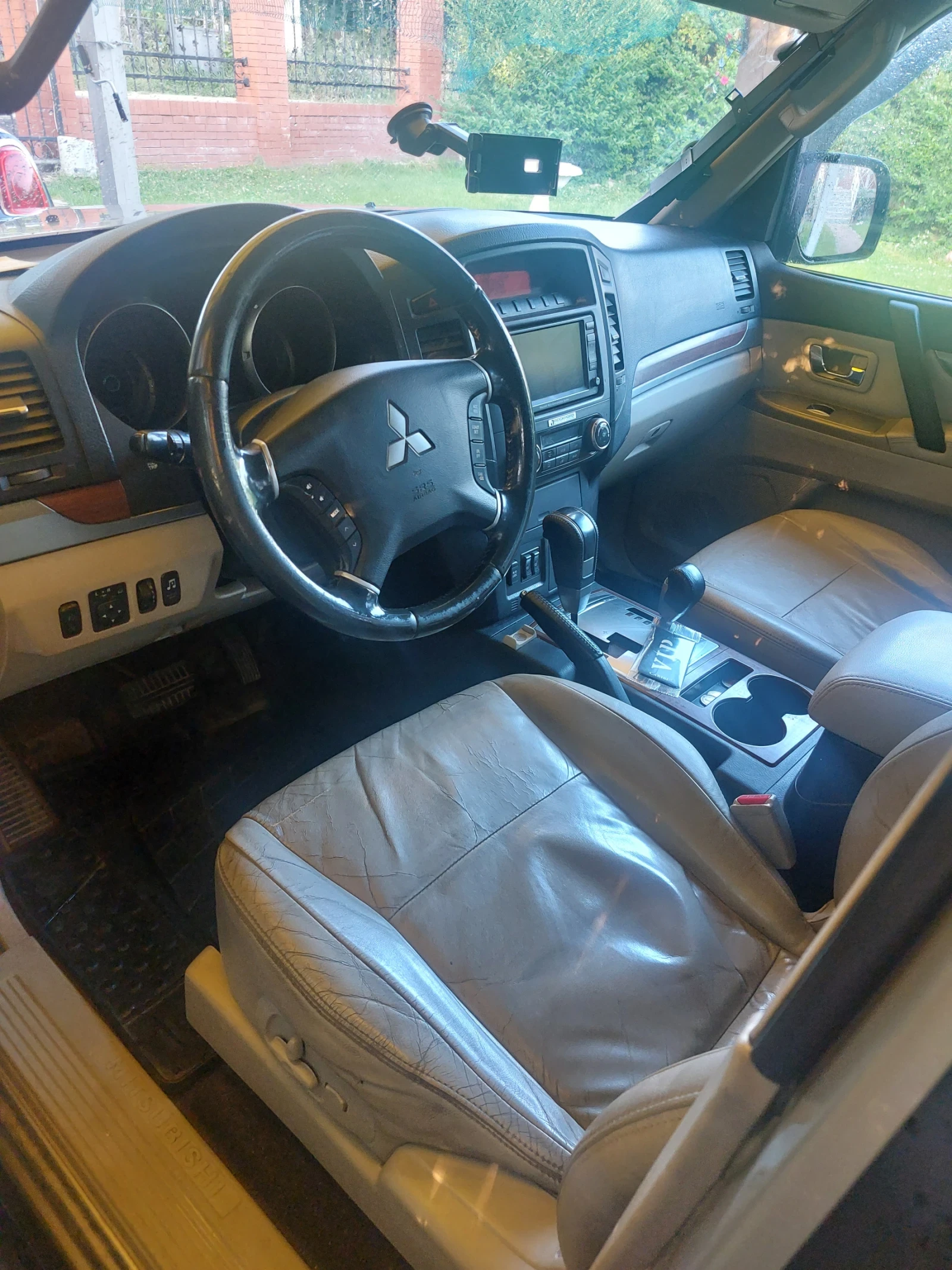 Mitsubishi Pajero  - изображение 8