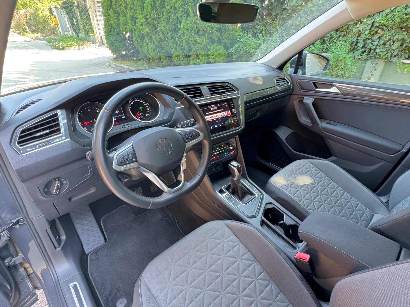 VW Tiguan 2.0TDI* 73 000км* РЕАЛНИ КМ* 2023г.* ACC* FULL*  - изображение 5