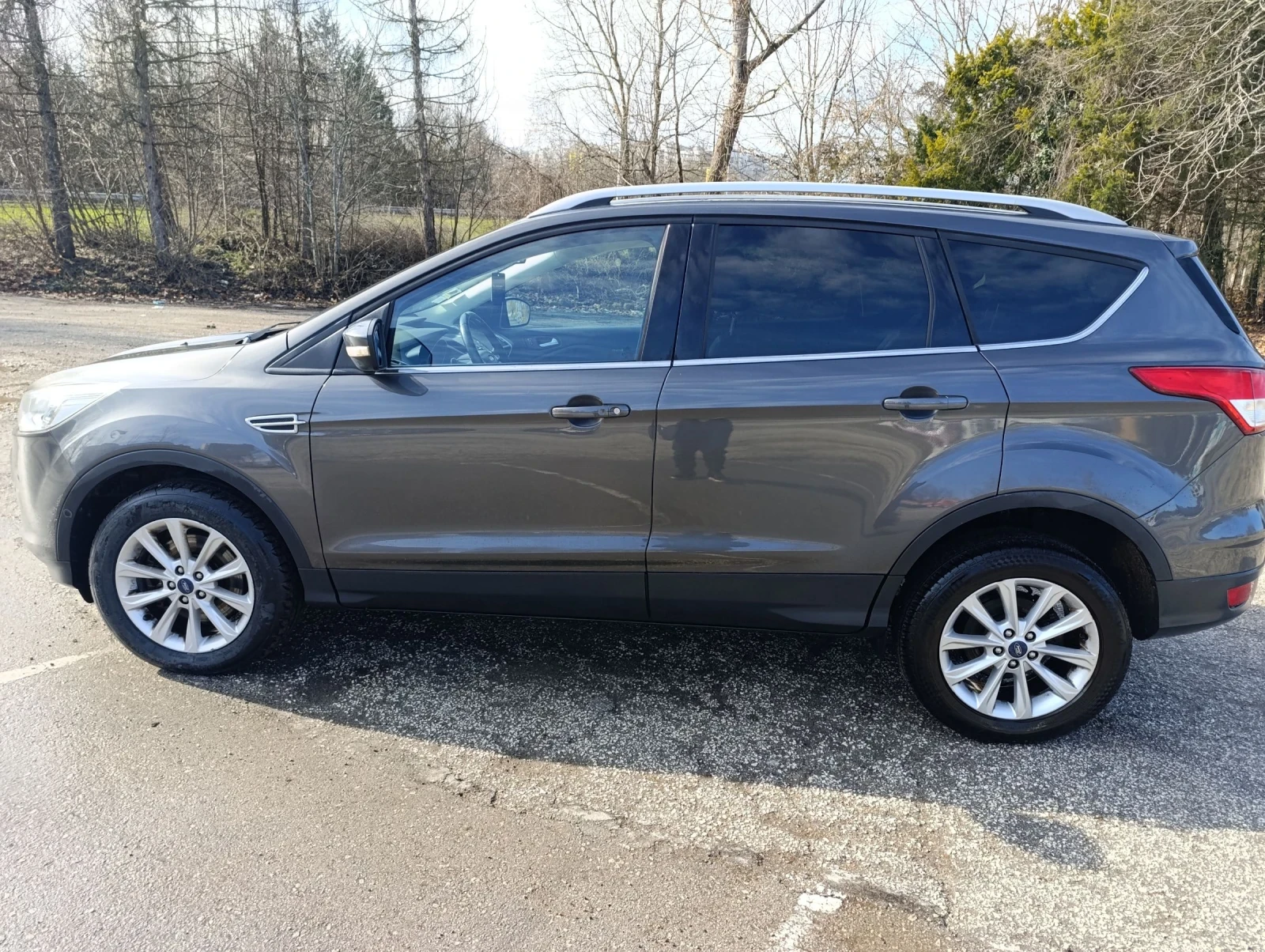 Ford Kuga  - изображение 8