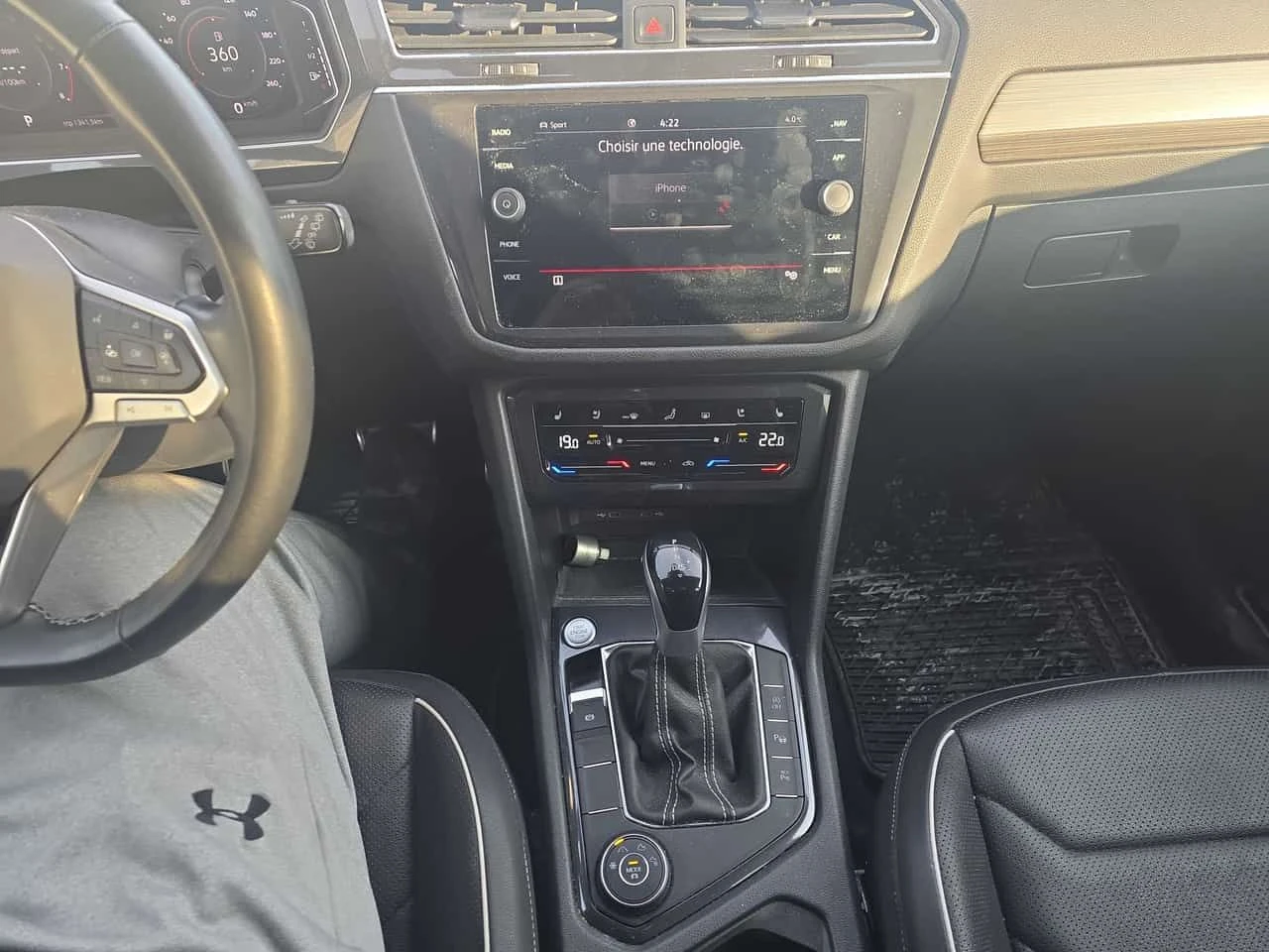 VW Tiguan * Highline R Line * CARFAX * ОБДУХВАНЕ*  - изображение 9