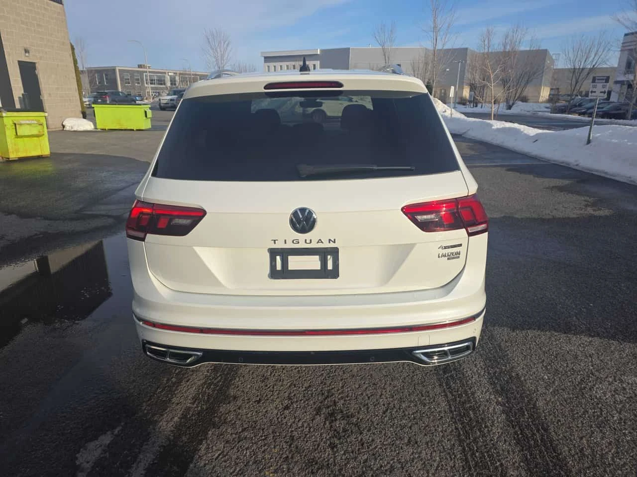 VW Tiguan * Highline R Line * CARFAX * ОБДУХВАНЕ*  - изображение 4