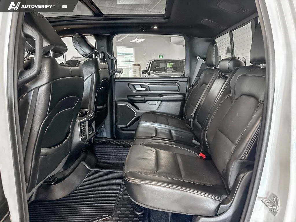Dodge RAM 1500 Rebel Crew Cab 4WD, снимка 13 - Автомобили и джипове - 54623734