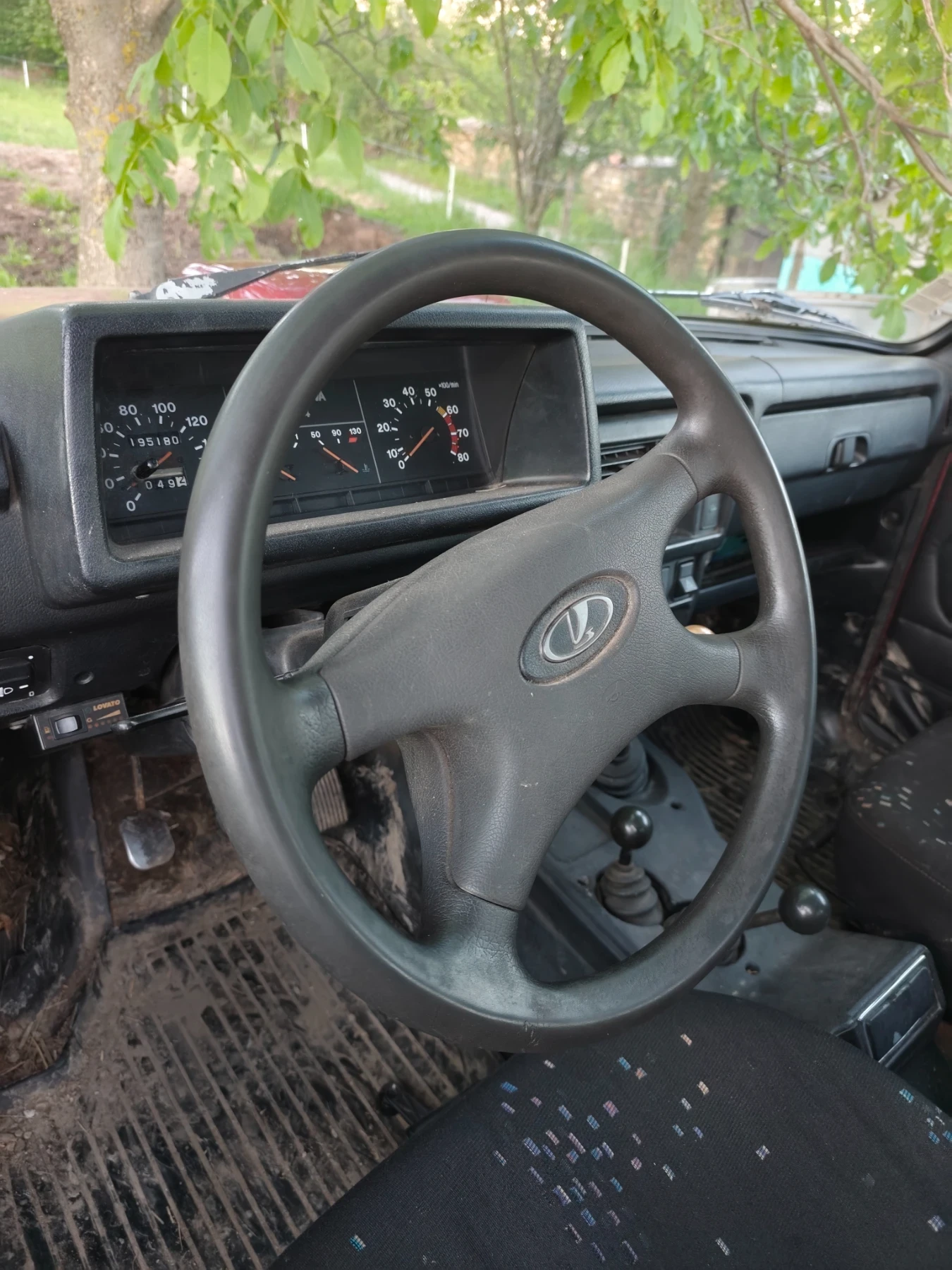 Lada Niva, снимка 4 - Автомобили и джипове - 54780792