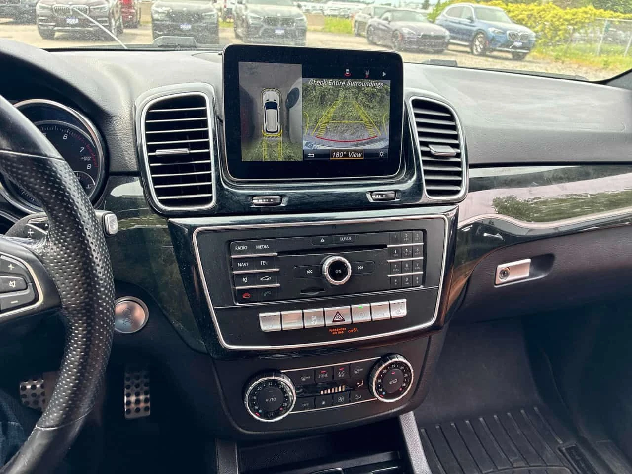 Mercedes-Benz GLE 400 | HARMAN KARDON | ПАНОРАМА | 360 | CARFAX | , снимка 9 - Автомобили и джипове - 54796572