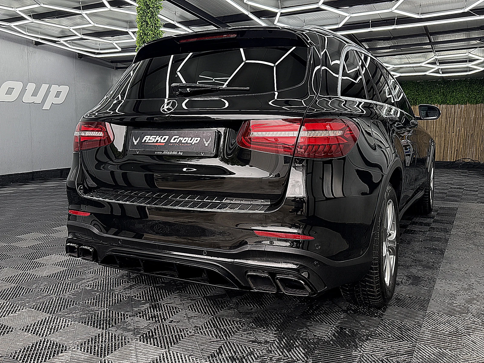 Mercedes-Benz GLC 220 AMG-line/4-Matic/KAMERA/KeulessGo/СОБСТВЕН ЛИЗИНГ, снимка 6 - Автомобили и джипове - 54912530