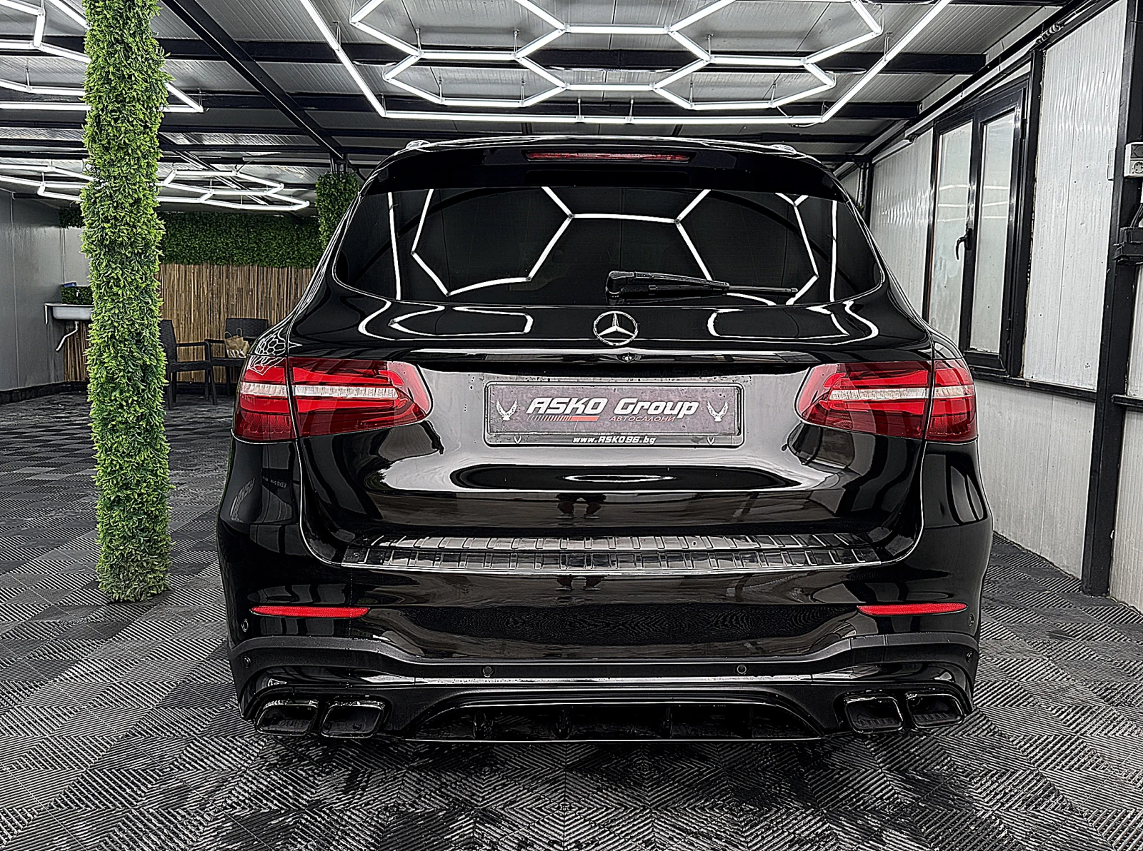 Mercedes-Benz GLC 220 AMG-line/4-Matic/KAMERA/KeulessGo/СОБСТВЕН ЛИЗИНГ, снимка 5 - Автомобили и джипове - 54912530