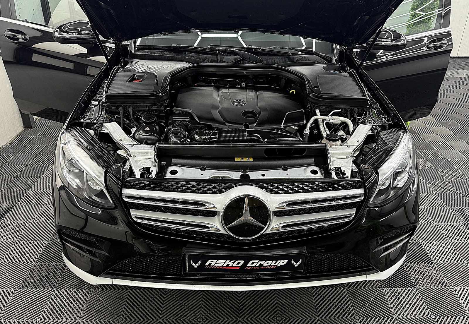 Mercedes-Benz GLC 220 AMG-line/4-Matic/KAMERA/KeulessGo/СОБСТВЕН ЛИЗИНГ, снимка 17 - Автомобили и джипове - 54912530