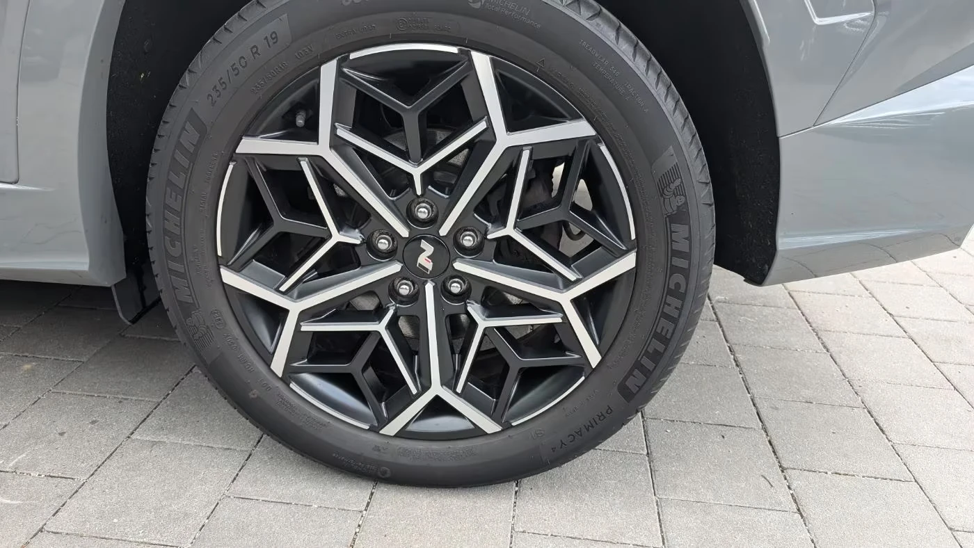 Hyundai Tucson N-LINE/TOP/PLUG-IN/CAM/NAVI/CARPLAY, снимка 11 - Автомобили и джипове - 54968931