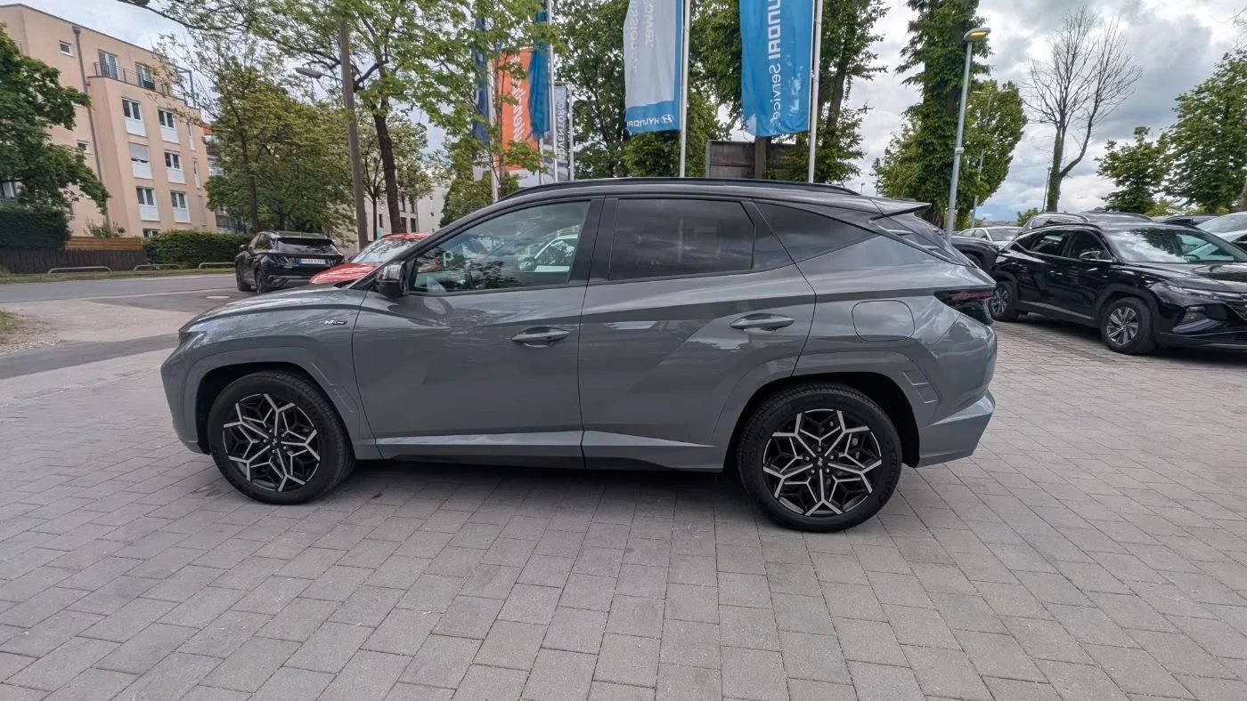 Hyundai Tucson N-LINE/TOP/PLUG-IN/CAM/NAVI/CARPLAY, снимка 2 - Автомобили и джипове - 54968931