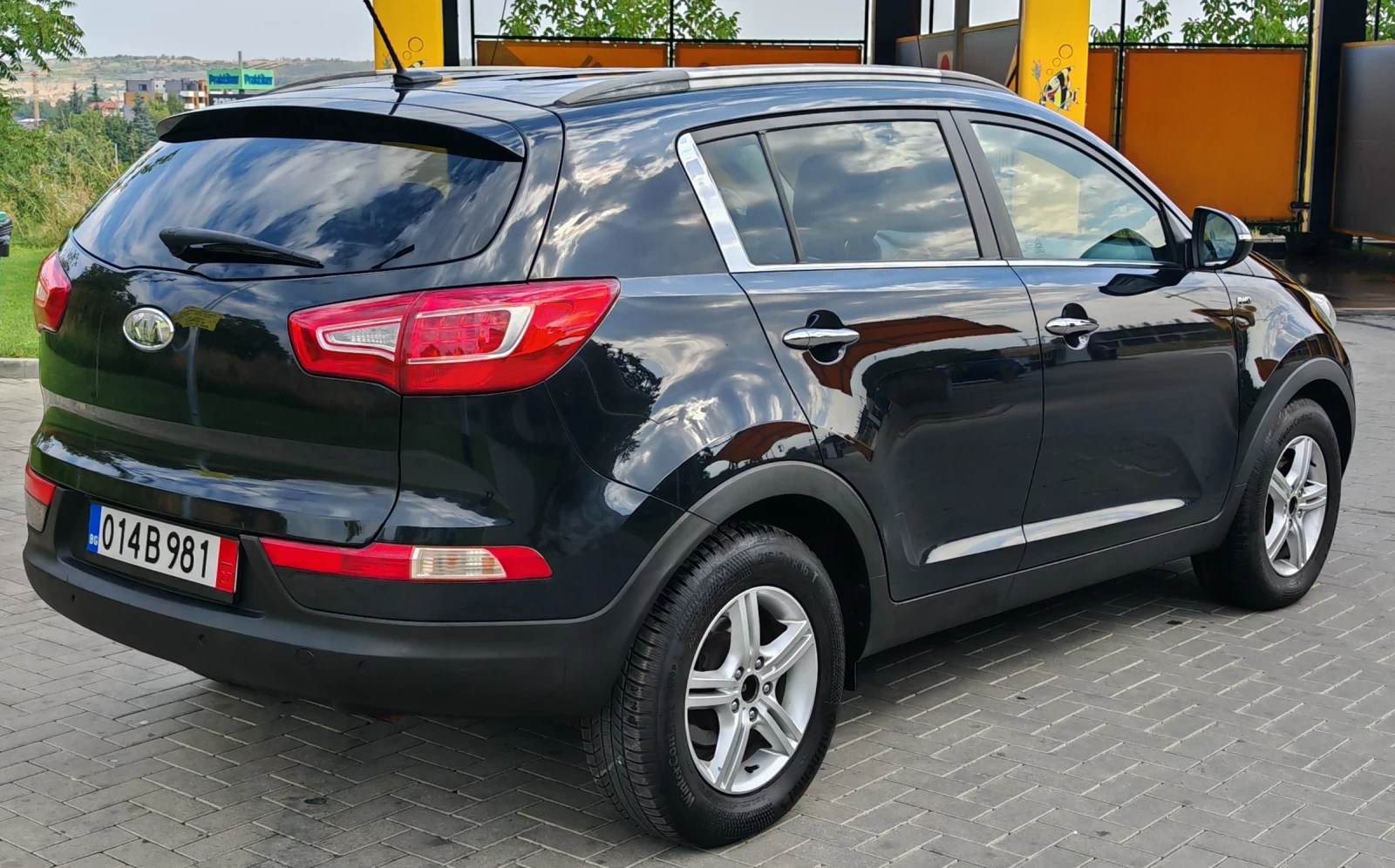 Kia Sportage 2.0CRDI 184кс АВТОМАТИК КОЖА НАВИГАЦИЯ , снимка 5 - Автомобили и джипове - 55804675
