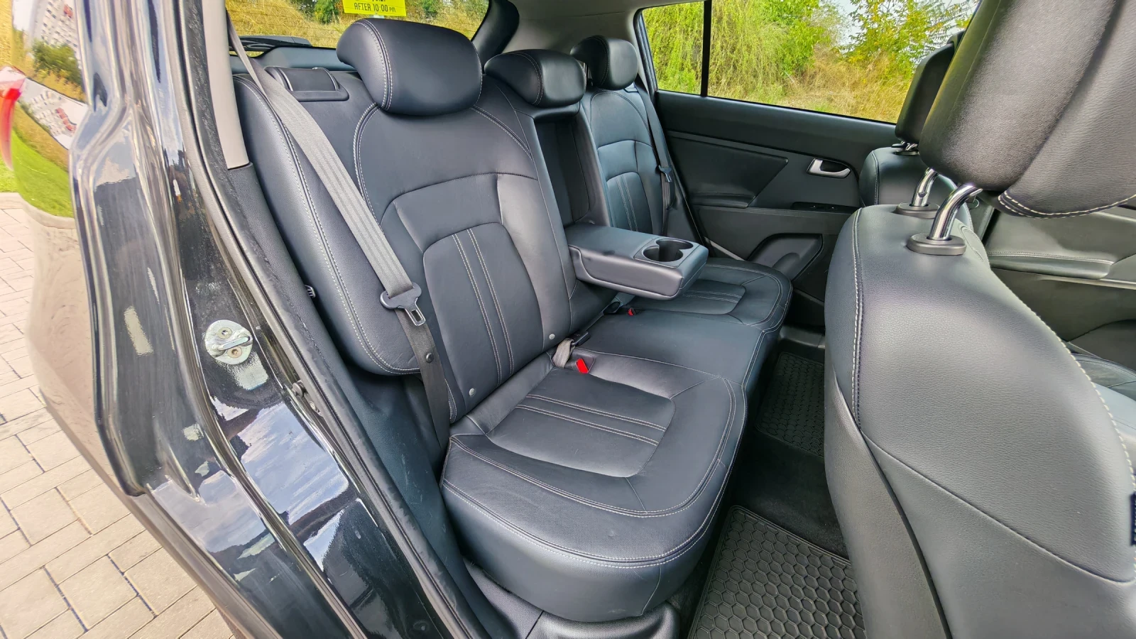 Kia Sportage 2.0CRDI 184кс АВТОМАТИК КОЖА НАВИГАЦИЯ , снимка 13 - Автомобили и джипове - 55804675