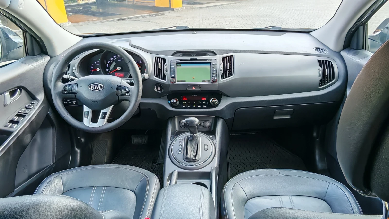 Kia Sportage 2.0CRDI 184кс АВТОМАТИК КОЖА НАВИГАЦИЯ , снимка 9 - Автомобили и джипове - 55804675