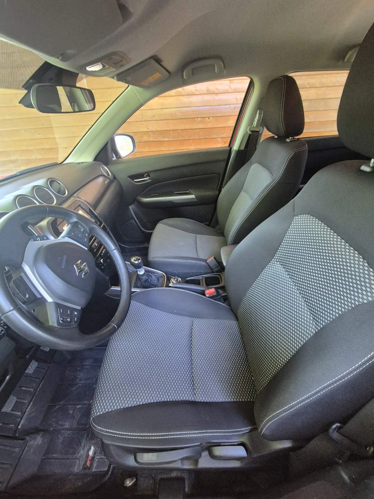 Suzuki Vitara, снимка 15 - Автомобили и джипове - 56163087
