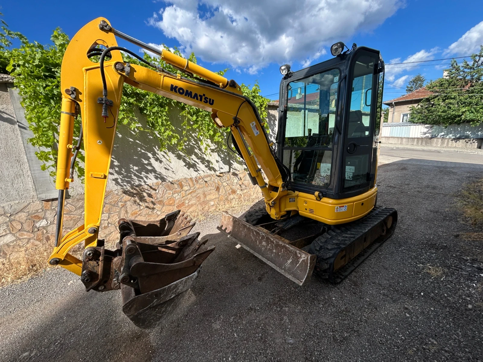 Багер Komatsu PC 26 MR 3