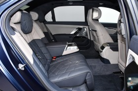 BMW i7 xDrive M70 Individual Lounge Entertain B&W TV, снимка 14 - Автомобили и джипове - 44383982
