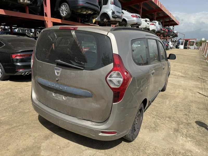 Dacia Lodgy 1.5, снимка 3 - Автомобили и джипове - 45427632