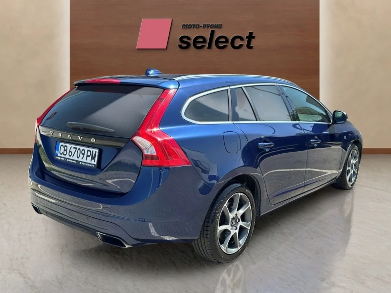 Volvo V60 2.0 D, снимка 7 - Автомобили и джипове - 46536497