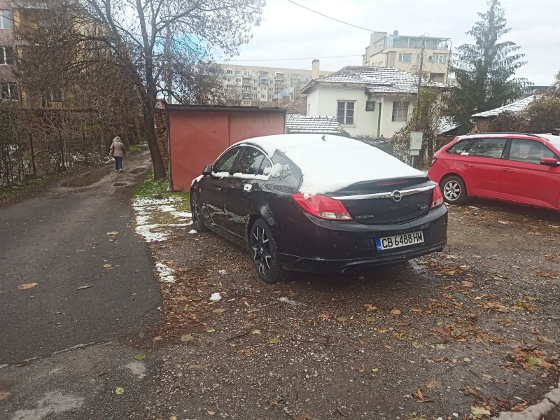 Opel Insignia, снимка 2 - Автомобили и джипове - 48095965