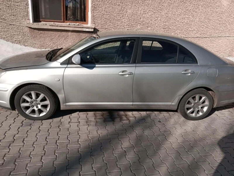 Toyota Avensis, снимка 2 - Автомобили и джипове - 48675436