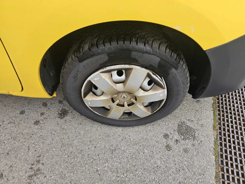 Renault Kangoo dCi 75 к.с. Stop&Start, снимка 11 - Автомобили и джипове - 52445025