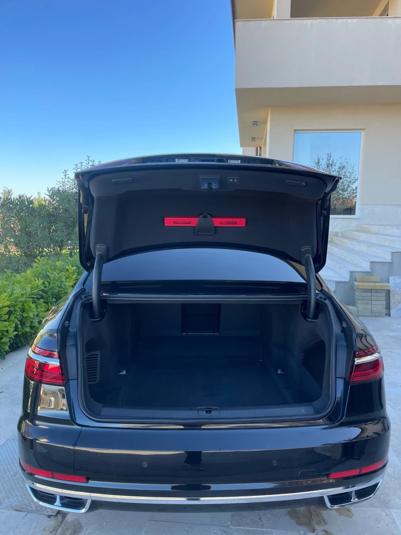 Audi A8, снимка 7 - Автомобили и джипове - 52564935