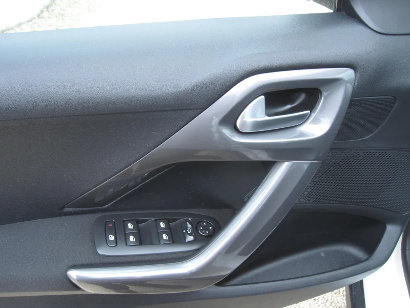 Peugeot 2008 1, 2-Face, 131х.КМ., снимка 10 - Автомобили и джипове - 53020281