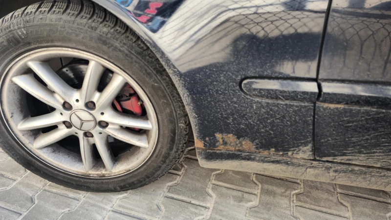 Mercedes-Benz C 200, снимка 11 - Автомобили и джипове - 53488562