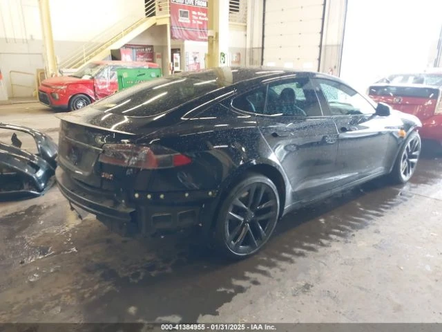 Tesla Model S PLAID CARFAX АВТО КРЕДИТ  - изображение 4