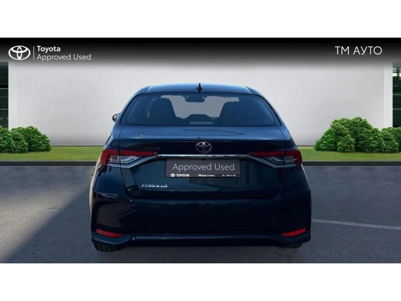Toyota Corolla SDN 1.5 6MT Executive MY25, снимка 4 - Автомобили и джипове - 52999627