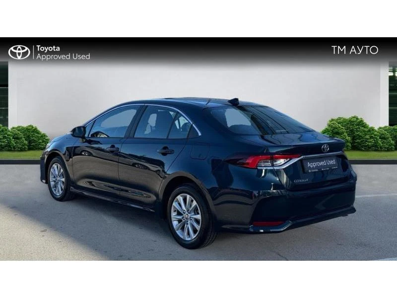 Toyota Corolla SDN 1.5 6MT Executive MY25, снимка 2 - Автомобили и джипове - 52999627