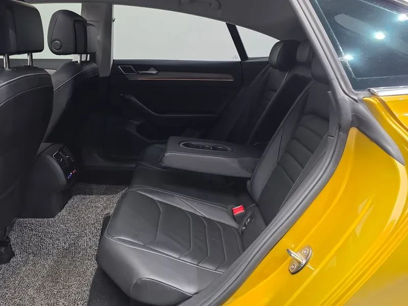 VW Arteon 2.0 TDI PRESTIGE, снимка 12 - Автомобили и джипове - 55389538
