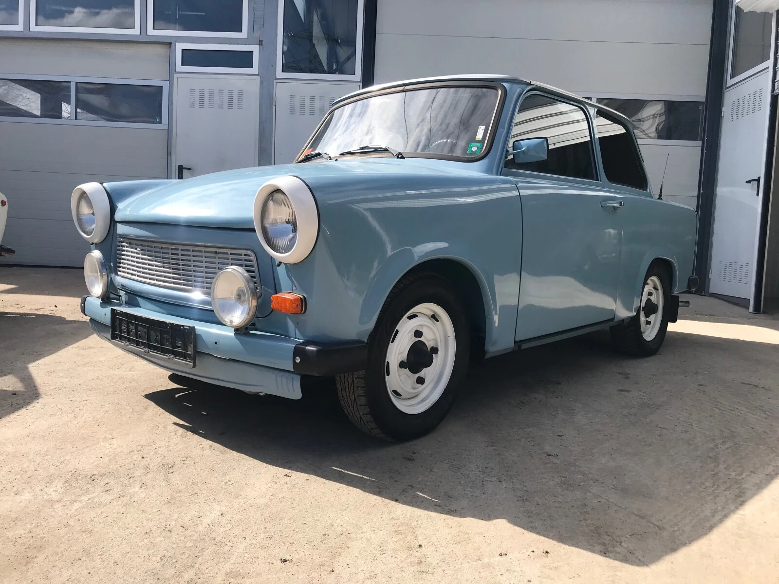 Trabant 601 (2 броя), снимка 1