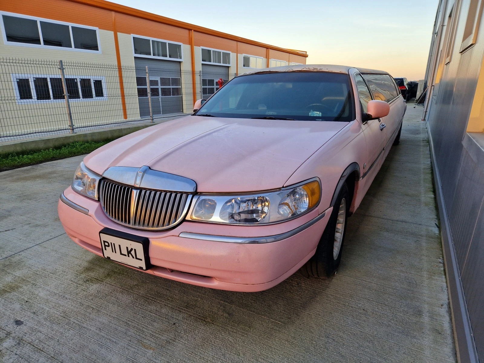 Lincoln Town car 4.6L-V-8 - изображение 2