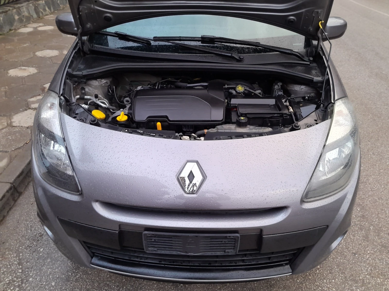 Renault Clio 1.2i ГАЗ - изображение 8