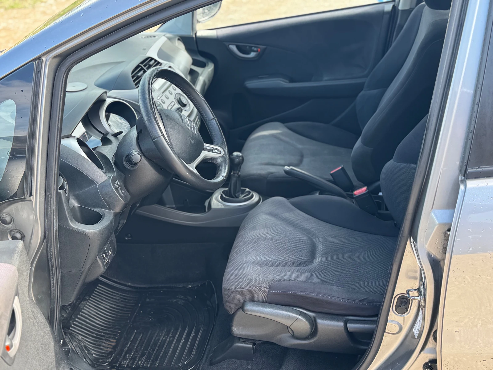 Honda Jazz 1.4 - изображение 4