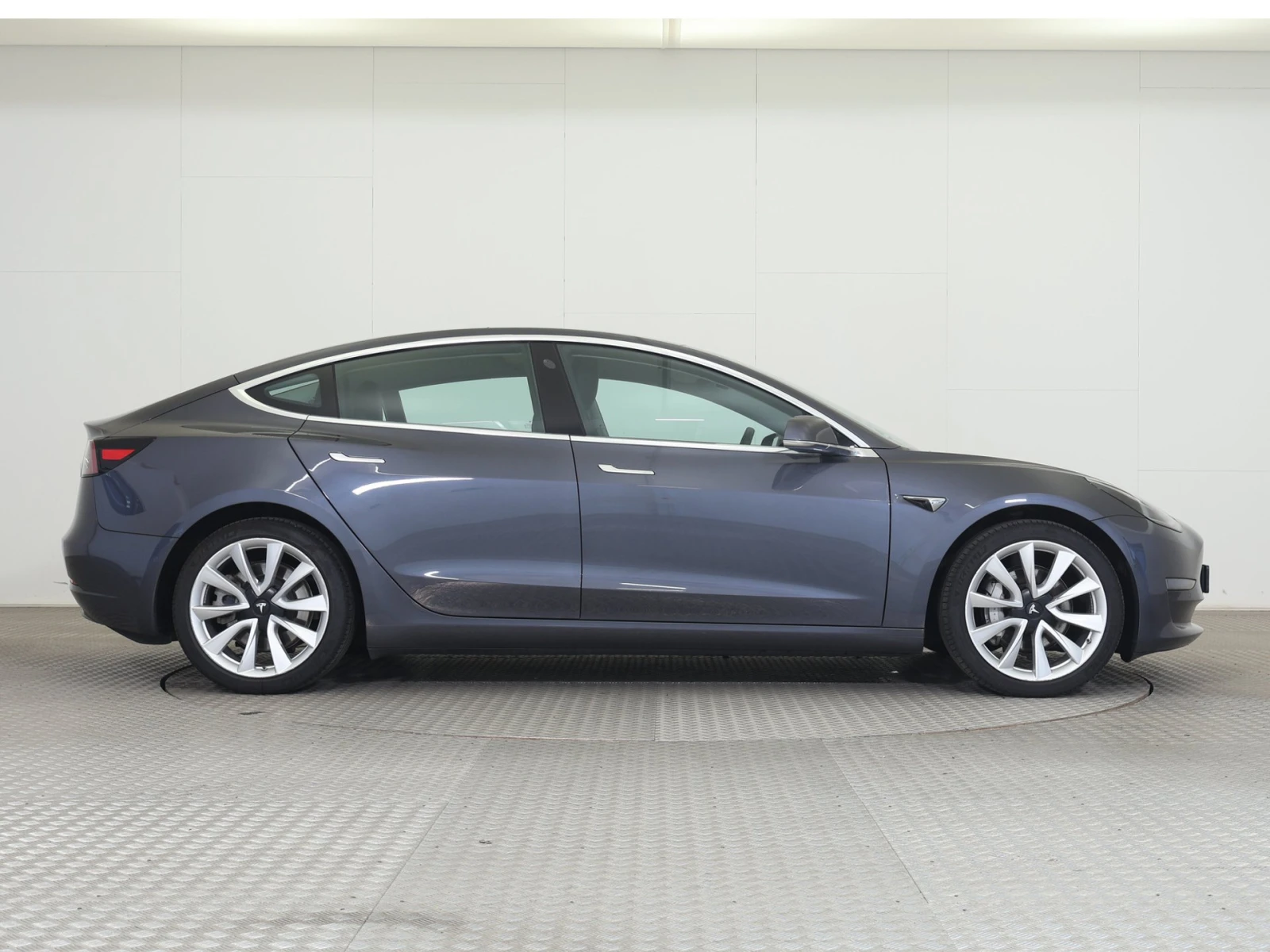 Tesla Model 3  4х4 Европейска Гаранция - изображение 6