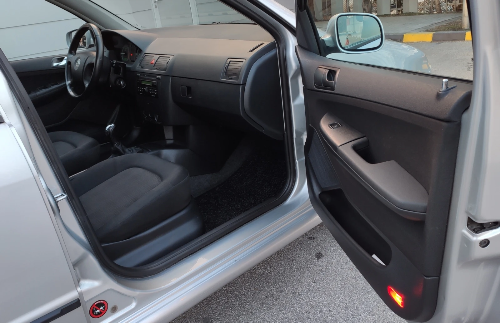 Skoda Fabia Skoda Fabia 1.4TDi facelift | Mobile.bg   8