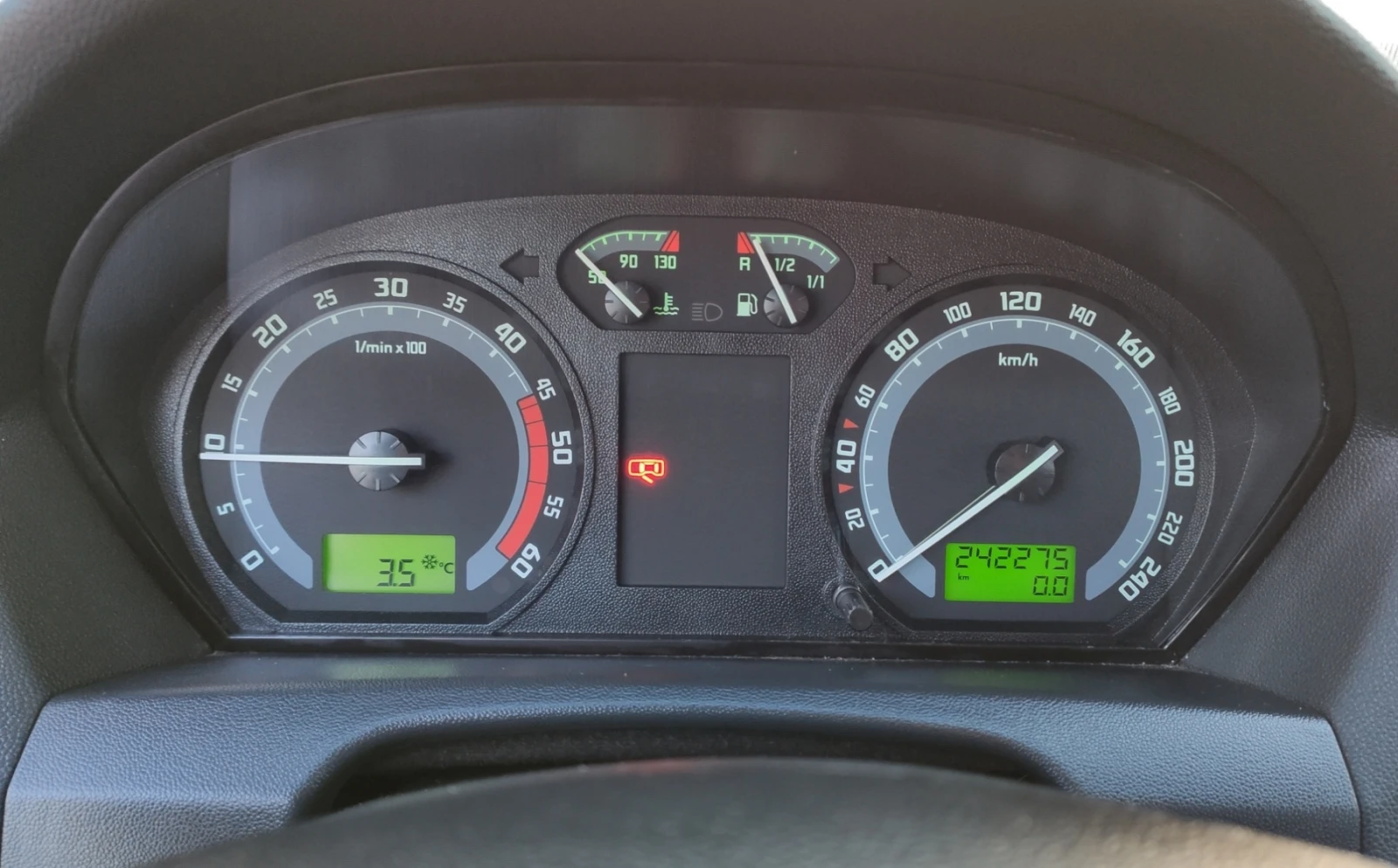 Skoda Fabia Skoda Fabia 1.4TDi facelift | Mobile.bg   13