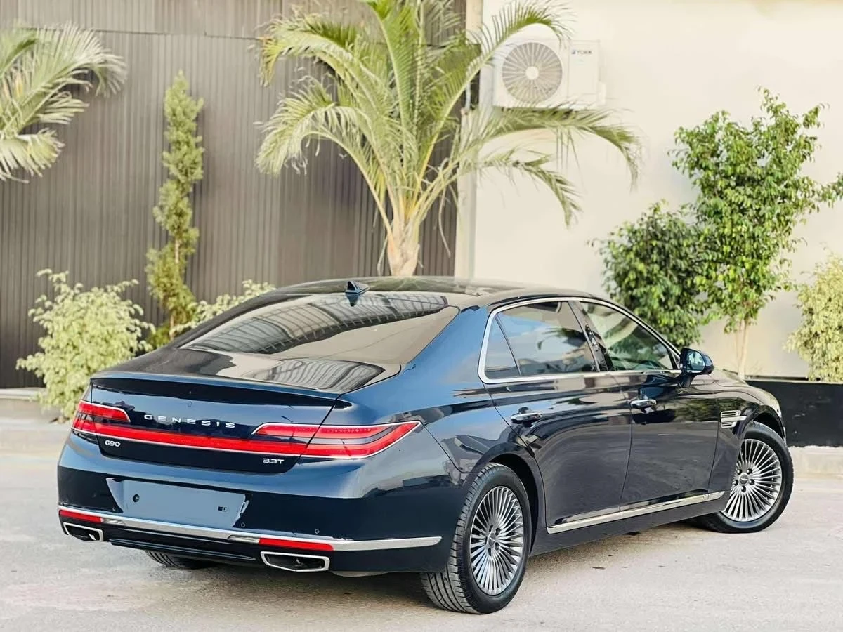 Genesis G90  - изображение 6