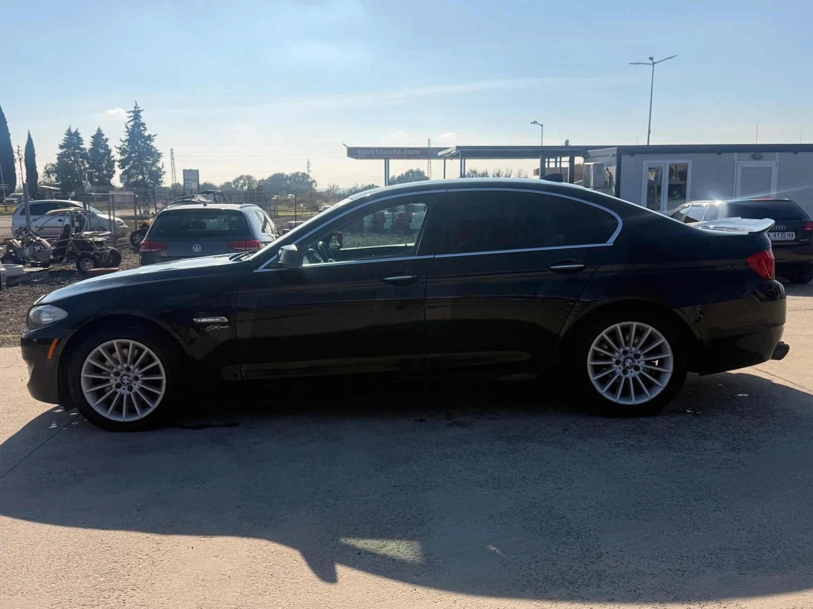 BMW 535 3.5i - изображение 7
