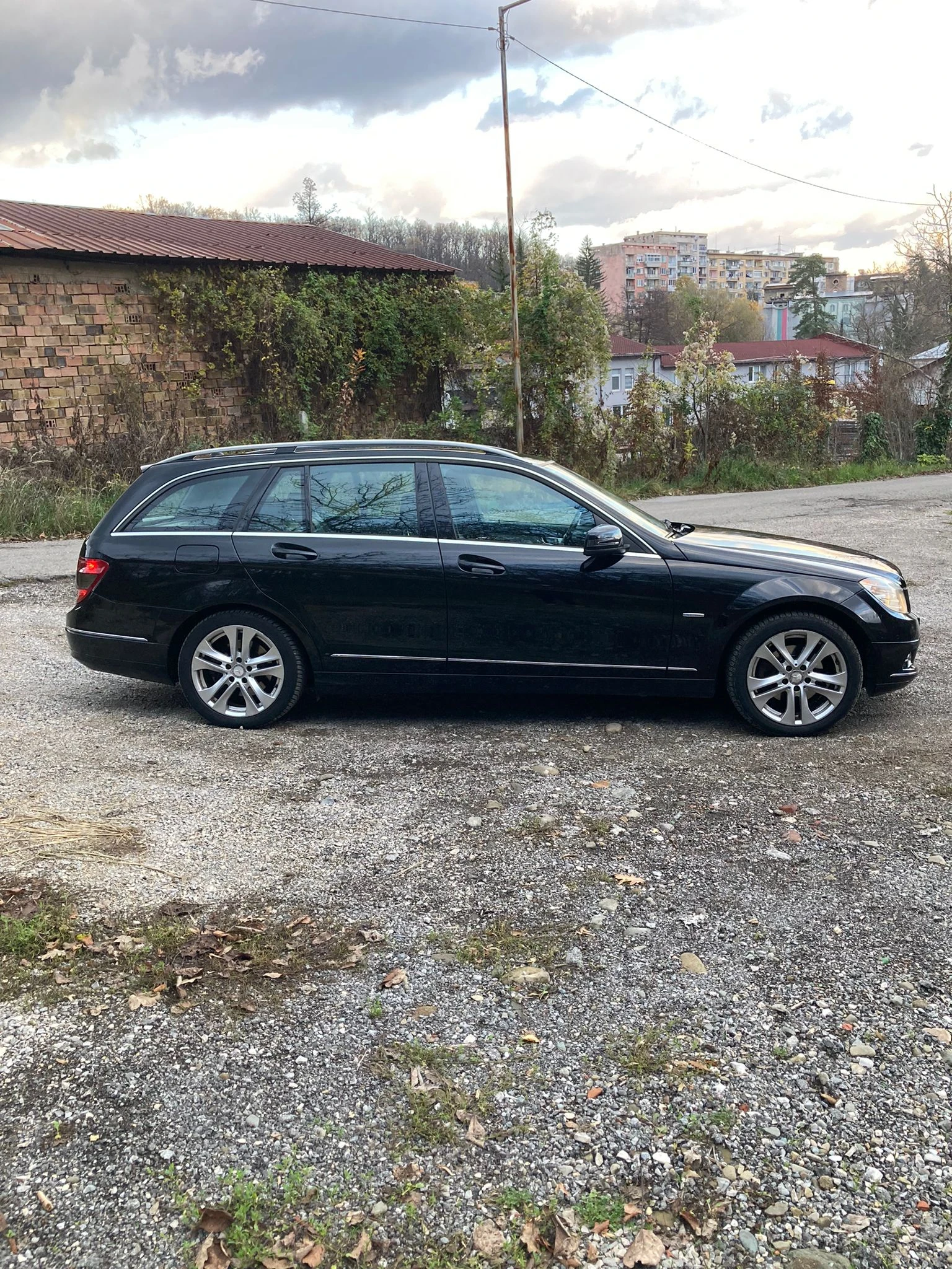 Mercedes-Benz C 220 2.2 - изображение 4
