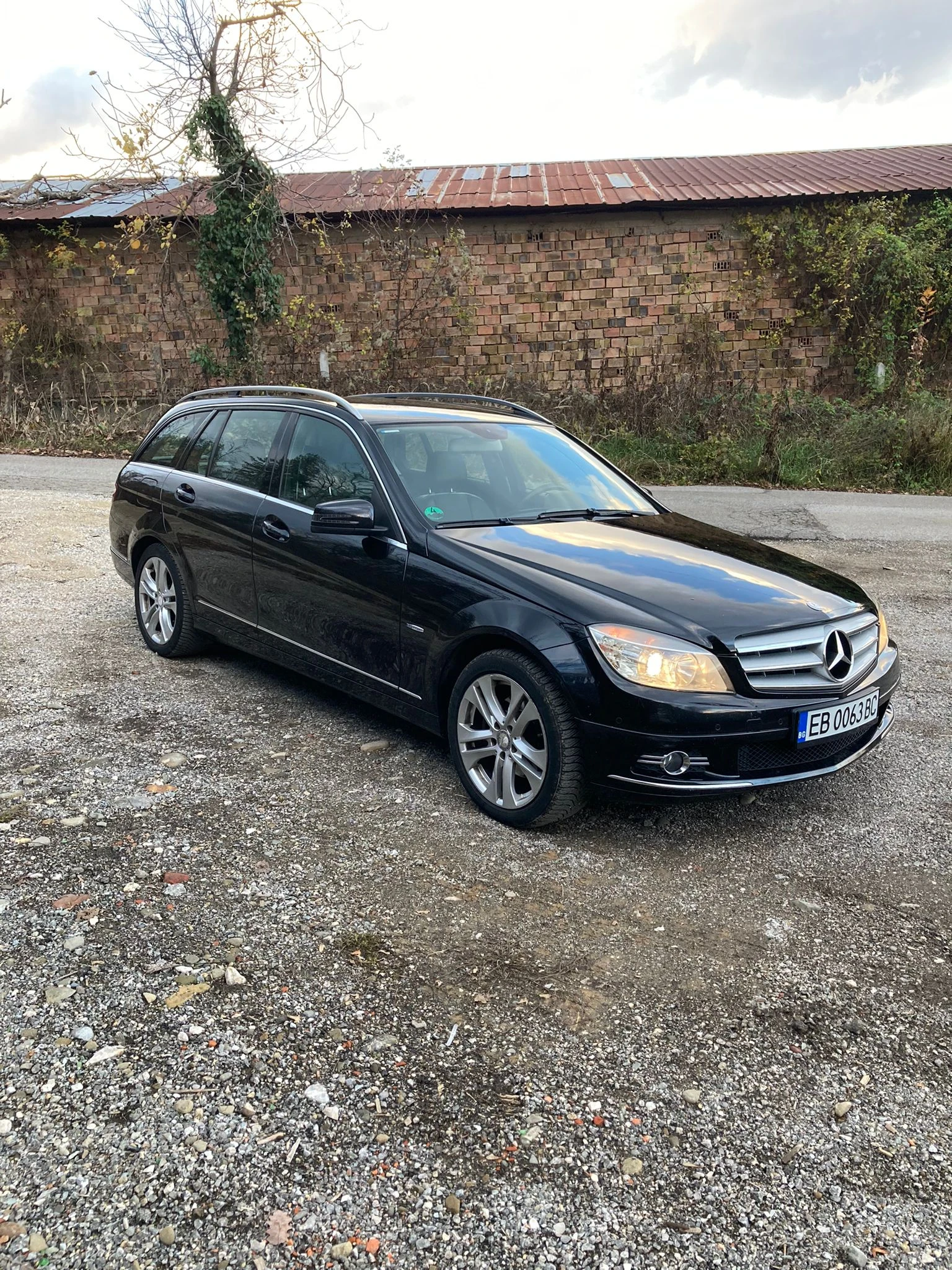 Mercedes-Benz C 220 2.2 - изображение 3