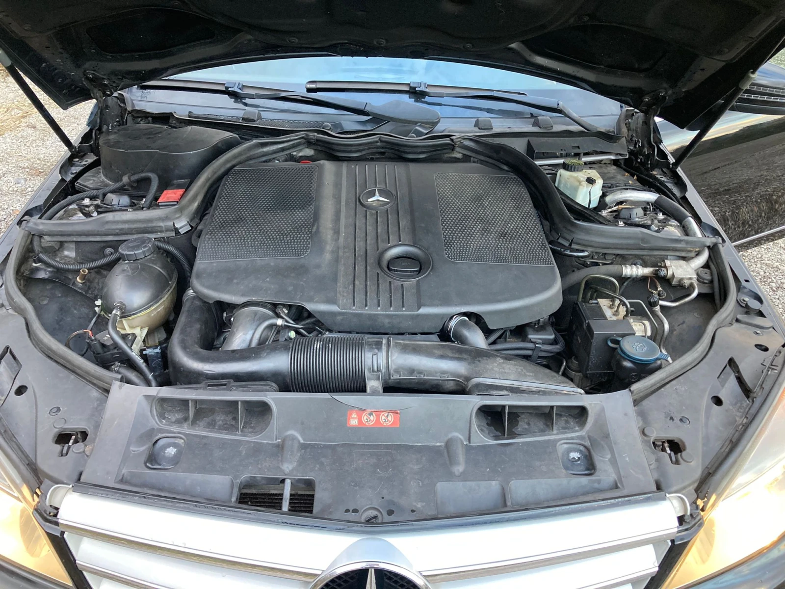 Mercedes-Benz C 220 2.2 - изображение 8